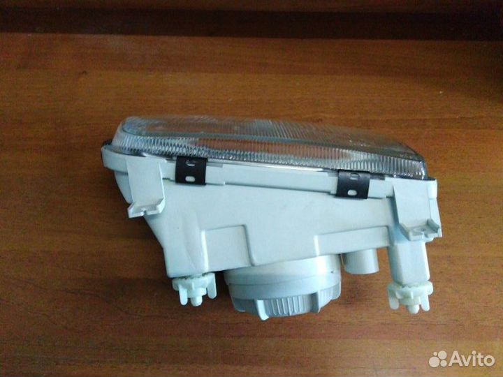 Фара правая Skoda Felicia 1998 - 2001