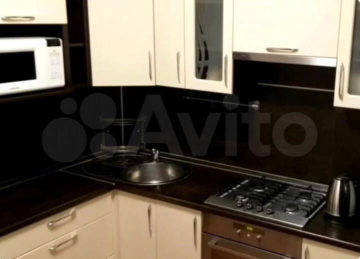 2-к. квартира, 53 м², 3/9 эт.