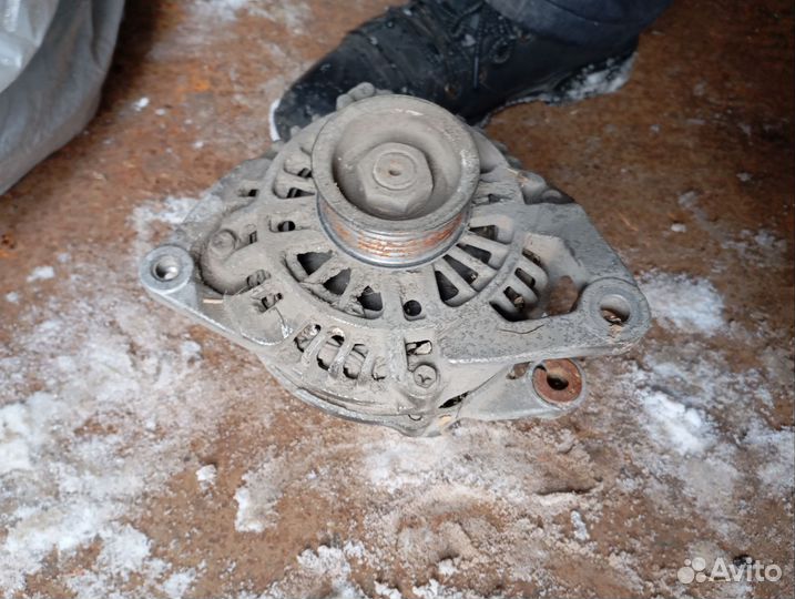 Генератор mazda demio DY3W