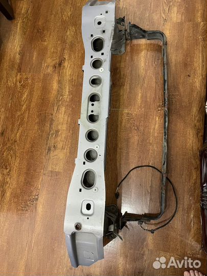 Усилитель переднего бампера ford focus 3