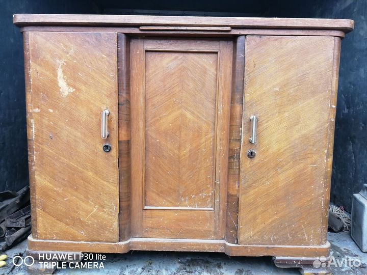 Старинный буфет