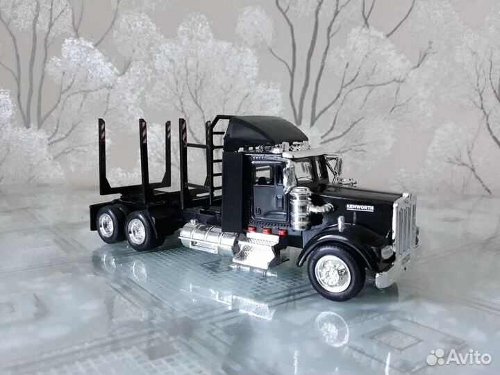 Модель kenworth лесовоз