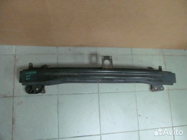 Усилитель переднего бампера Volkswagen Golf 5