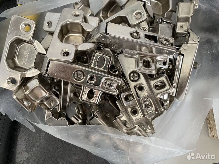 Петли мебельные