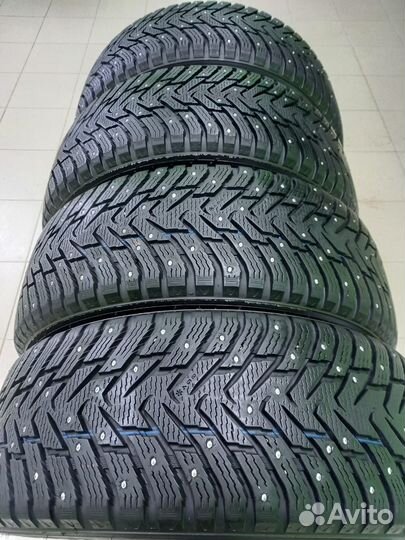Nokian Tyres Hakkapeliitta 8 265/60 R18 114T