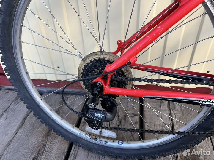 Велосипед GT Avalanche 2.0