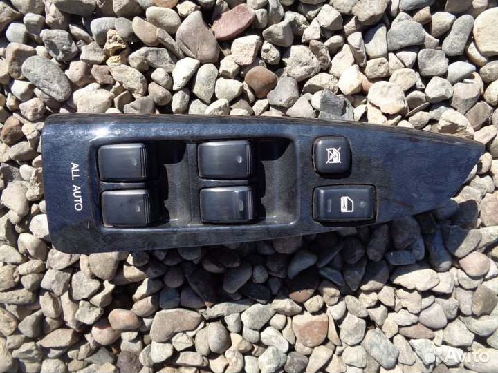 Блок упр. стеклоподьемниками Toyota Corolla Spacio