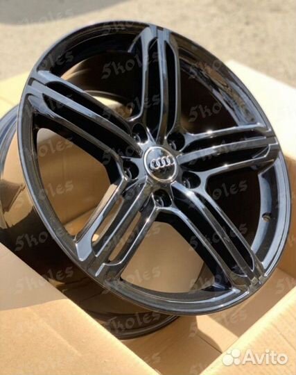 Литые диски Audi Q7 4L R20
