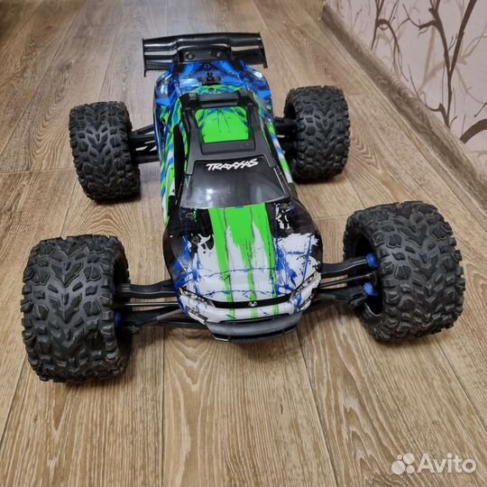 Traxxas E-Revo 2.0 1/8 как новая