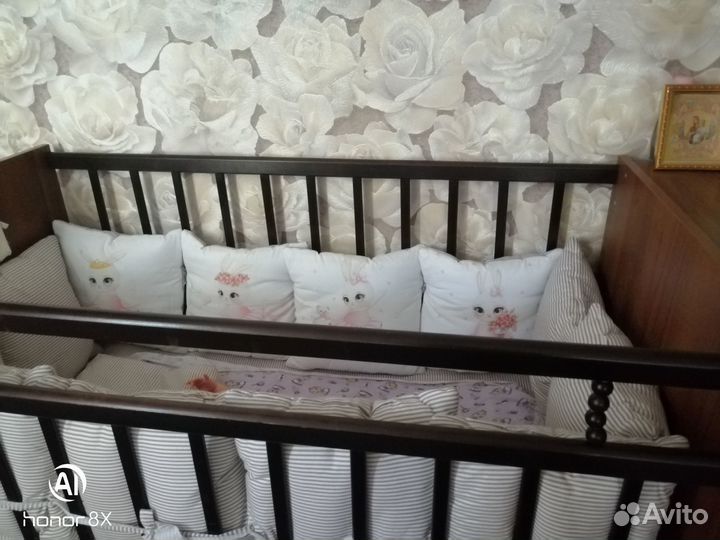 Бортики подушки в кроватку