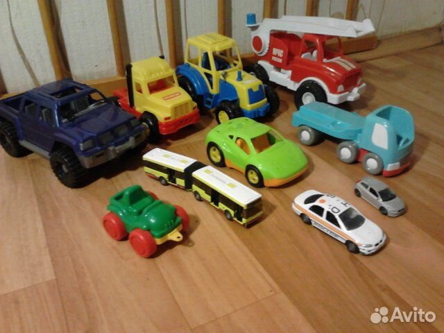 Детские машинки и зверушки игрушки