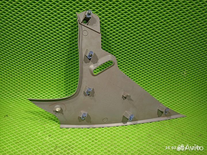 Накладка стойки задняя правая Opel Astra седан