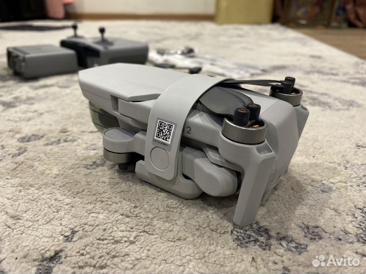 Квадрокоптер DJI mini 2 fly more combo
