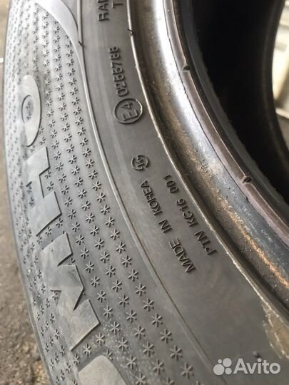 Kumho I'Zen Stud Snow KW11 225/65 R17