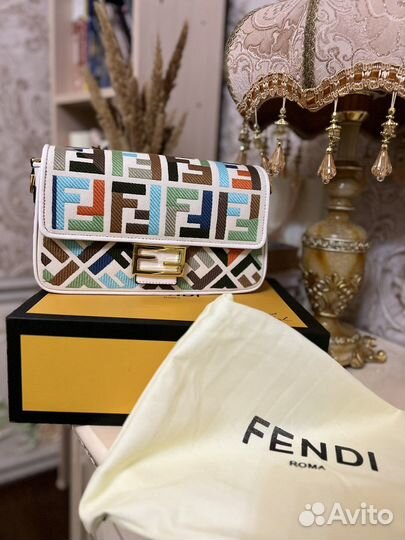 Сумка Fendi