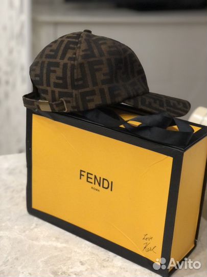 Бейсболка Fendi