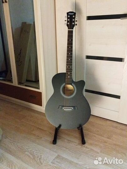 Гитара черная матовая