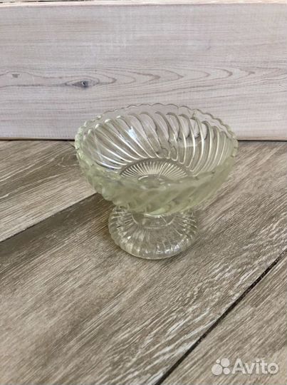 Креманка. Старинная креманка. Волна