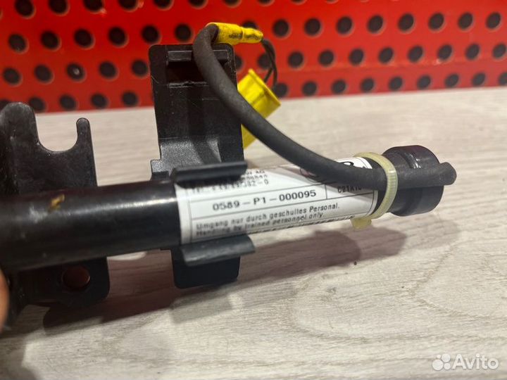 Пиропатрон правый Bmw 5 G30 2017