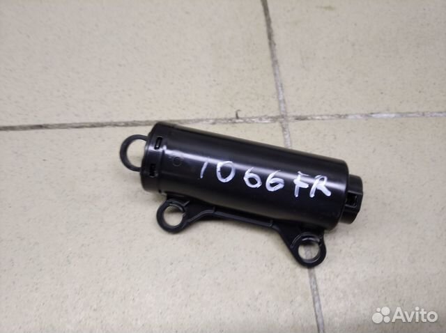 Демпфер бардачка Hi Lux 2015