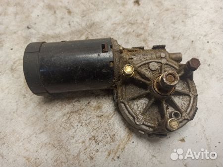 Моторчик стеклоочистителя передний A2108201742