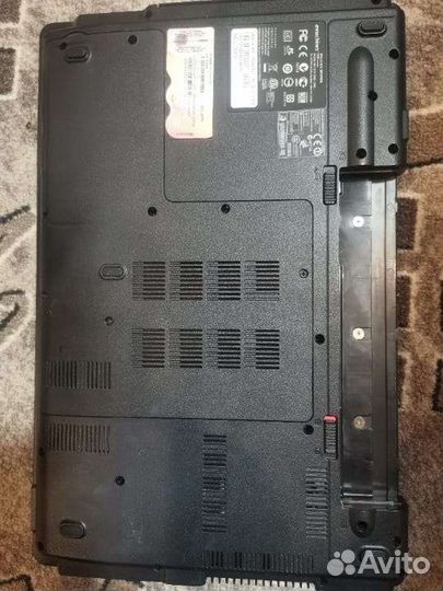 Ноутбук emachines e528