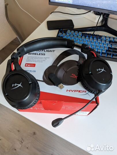 Беспроводные наушники HyperX Cloud Flight