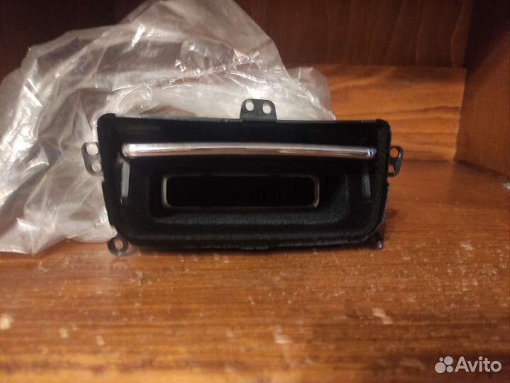 Ящик центральной консолиJaguarXJ c2d7569