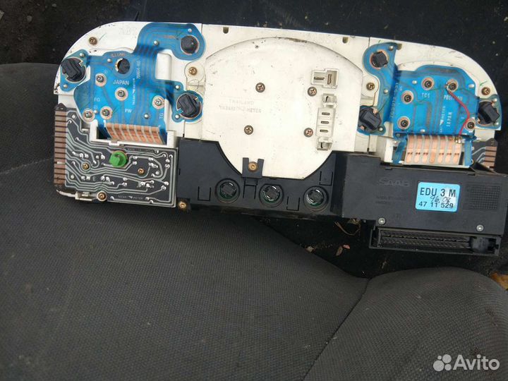 Щиток приборов 4439642 saab 9000 Сааб