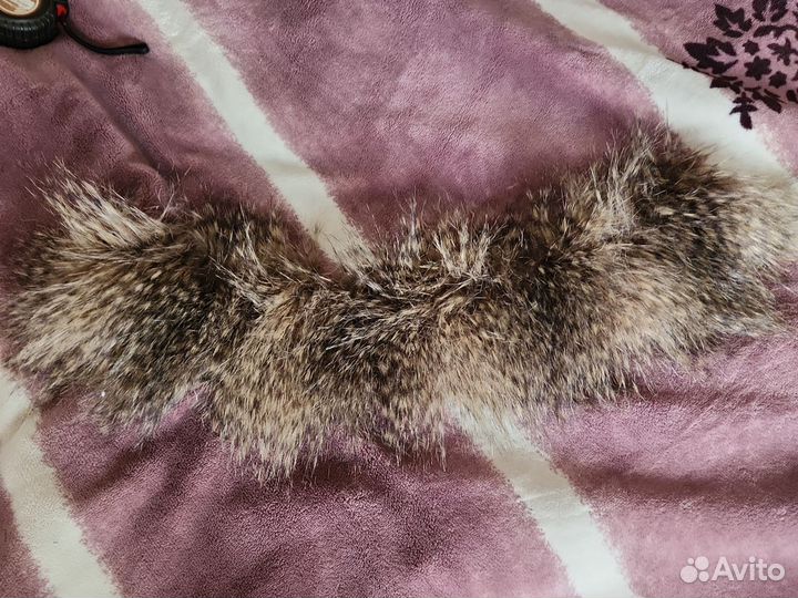 Меховой воротник песец белый