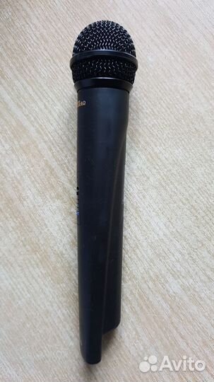 Радиомикрофон AKG SR/HT 40 Diversity (Австрия)