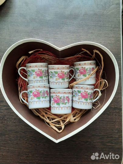 Подарочный сервиз из фарфора на 6 персон