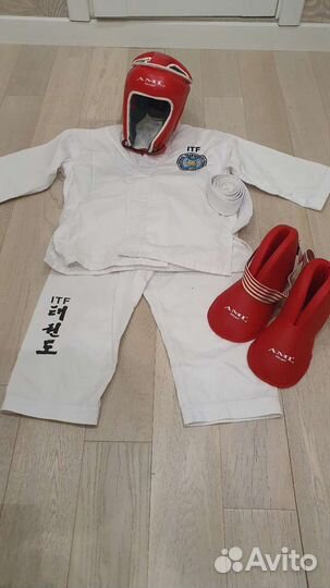 Кимоно и защита для тхэквондо рост 100-110