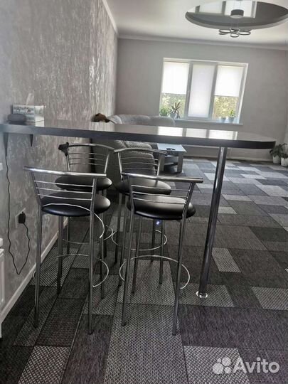 Барный стол