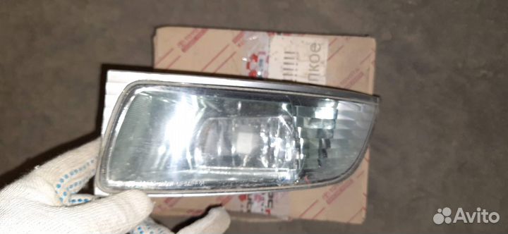 Lexus GX Противотуманная фара левая оригинал