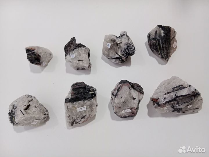 Кварц с турмалином