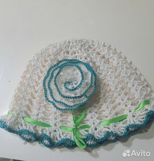 Шапочки детские вязаные