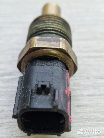 Датчик температуры 2контакта Chrysler Voyager III