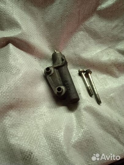 Автоматический натежитель ремня грм