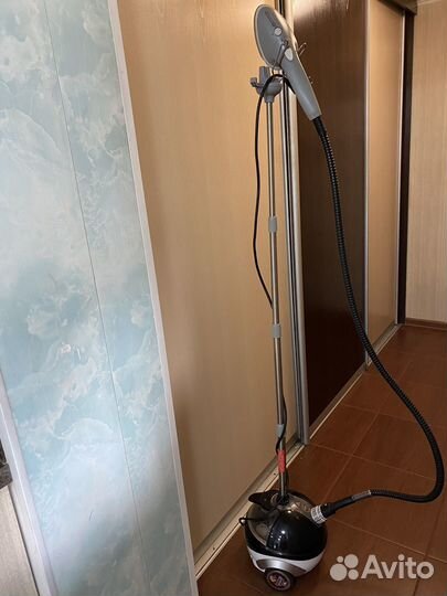 Отпариватель для одежды вертикальный