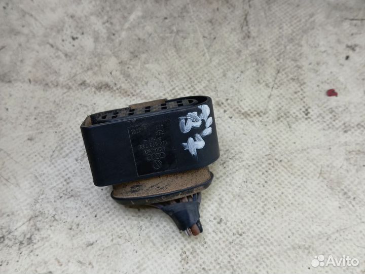 Разъём фары Audi A4 B7 галоген