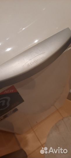 Стиральная машина с вертикальной загрузкой