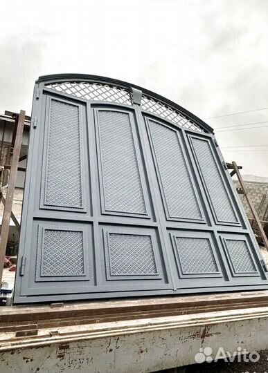 Ворота в Махачкале черные матовые на заказ