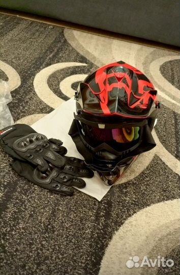 Кроссовый шлем fox