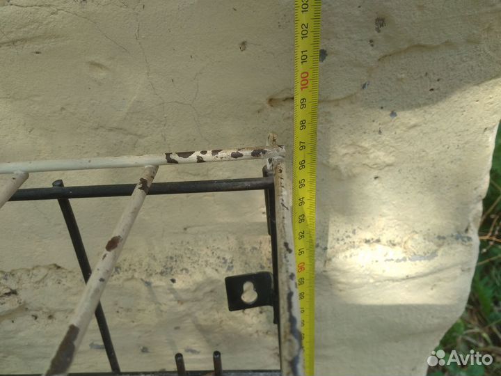 Вешалка настенная б/у