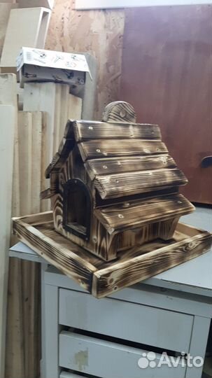 Кормушка для птиц из дерева