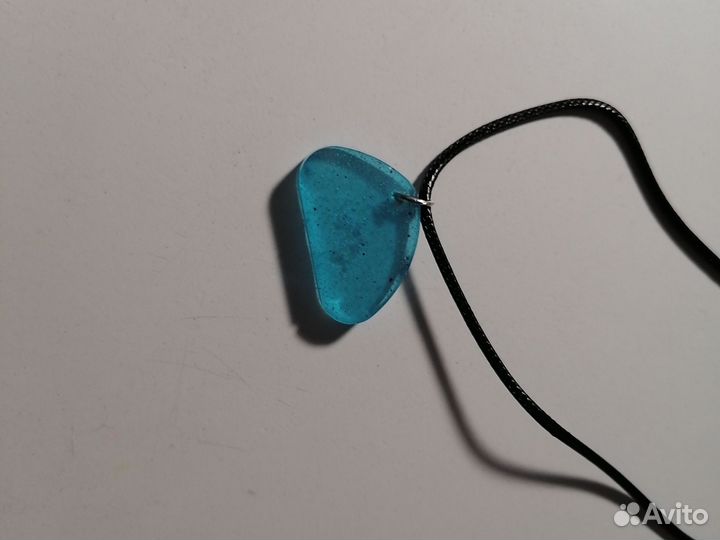 Кулон из эпоксидной смолы