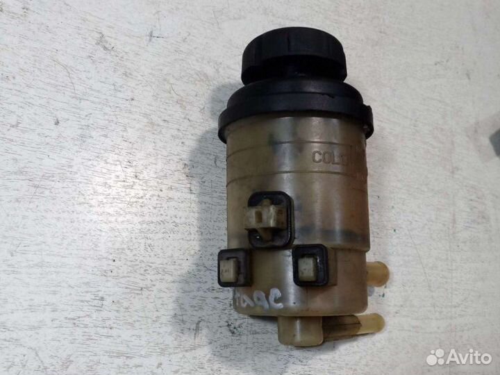 Бачок гидроусилителя Kia Sportage внедорожник 2.0I