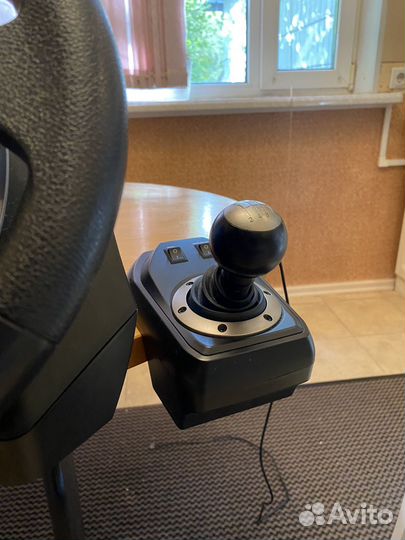 Игровой руль с коробкой передач и педалями для пк