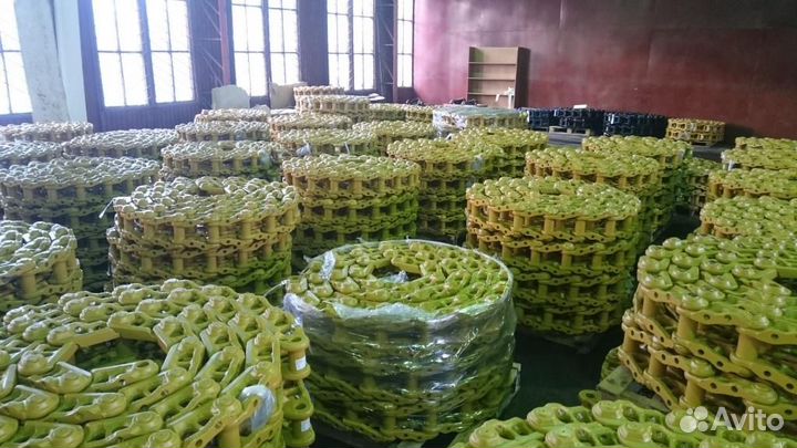 Цепь гусеничная 48 зв. 9202852 Hitachi ZX330LC-3